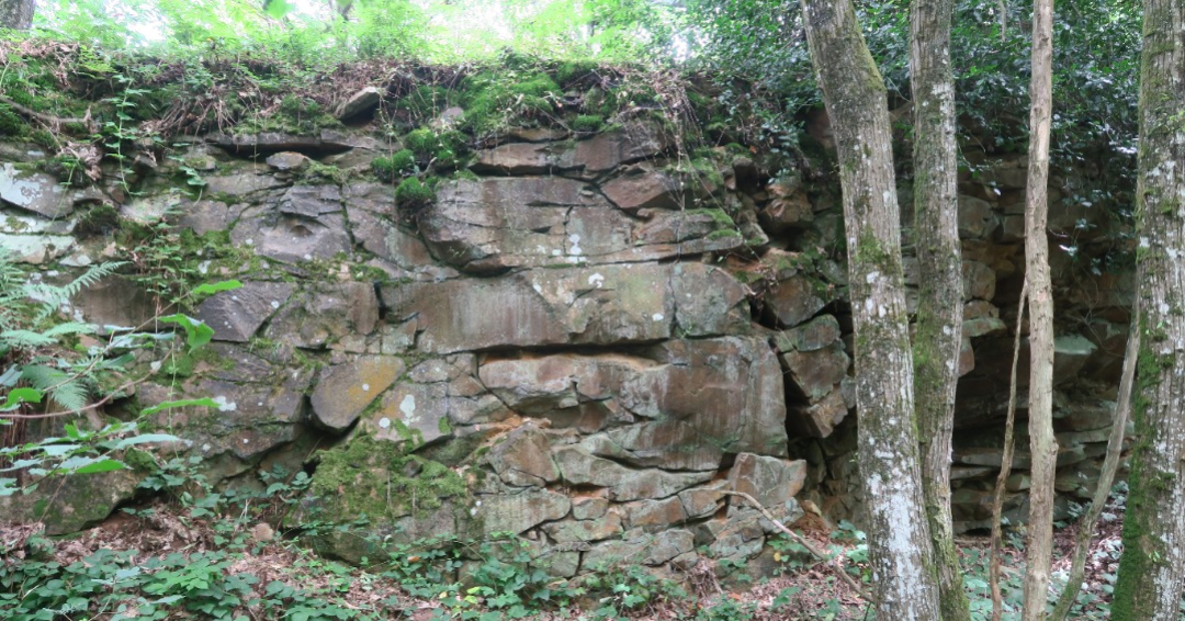 La carrière médiévale du château